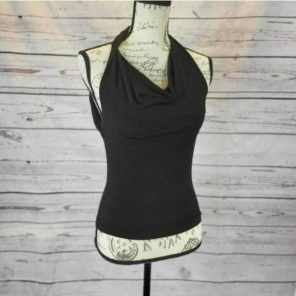 Forever 21 Tops - ♡3/$30♡ Forever 21 Stretch Crisscross Back Top -M